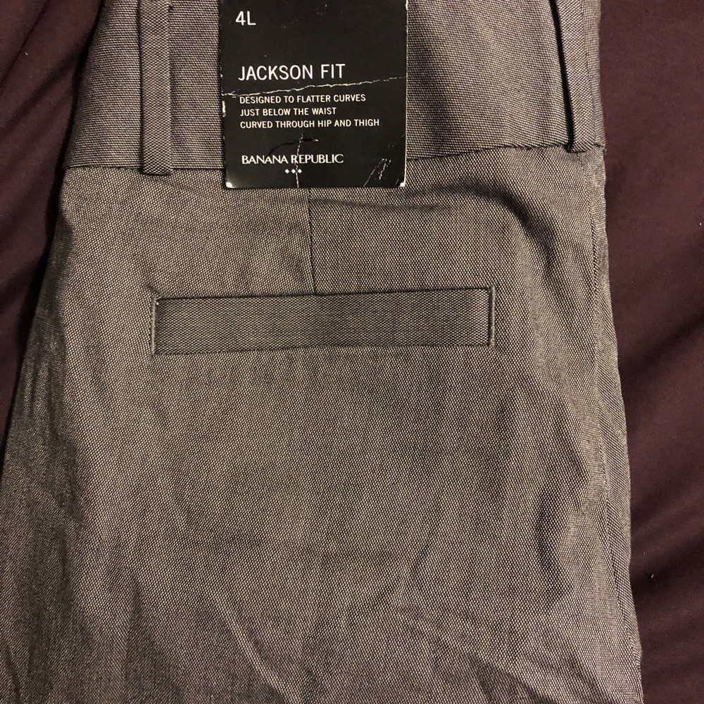 Banana Republic Jackson Fit 4L